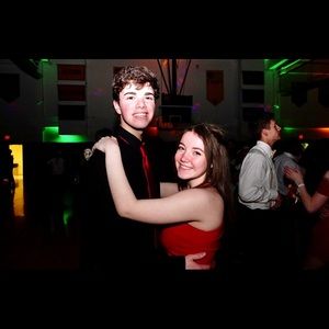 Meet your Posher, Cara